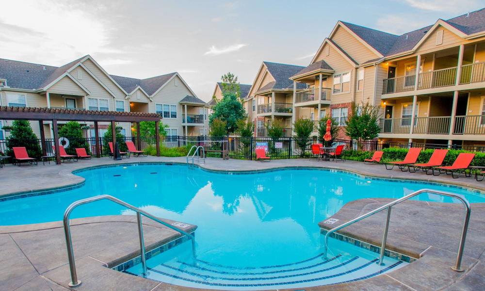 Pool at Nickel Creek Apartments in Tulsa, Oklahoma