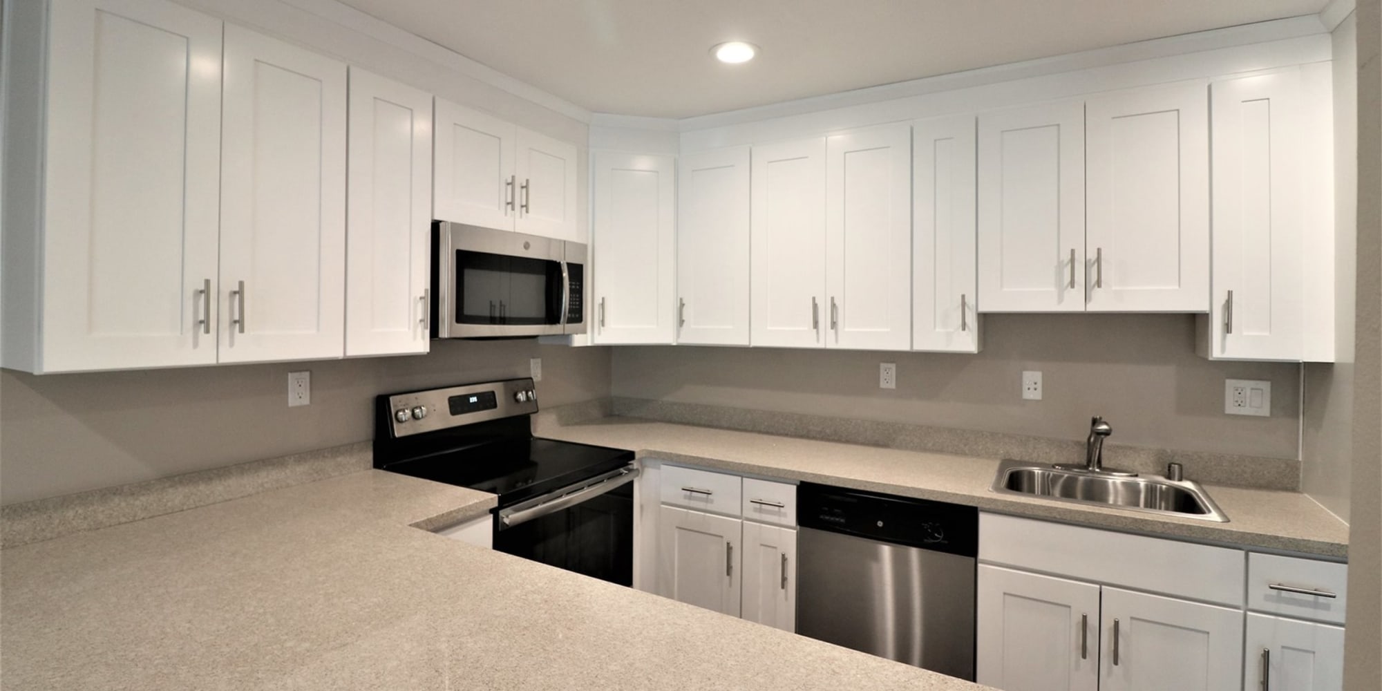 Apartments at Vista Creek in Castro Valley, California