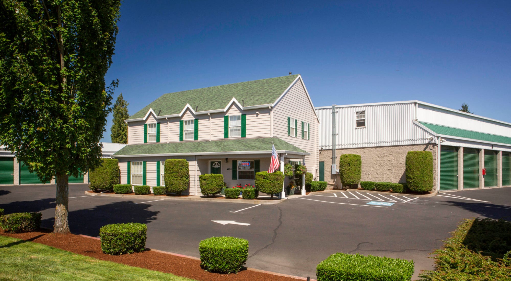 Self storage at A Storage Place in Newberg, Oregon