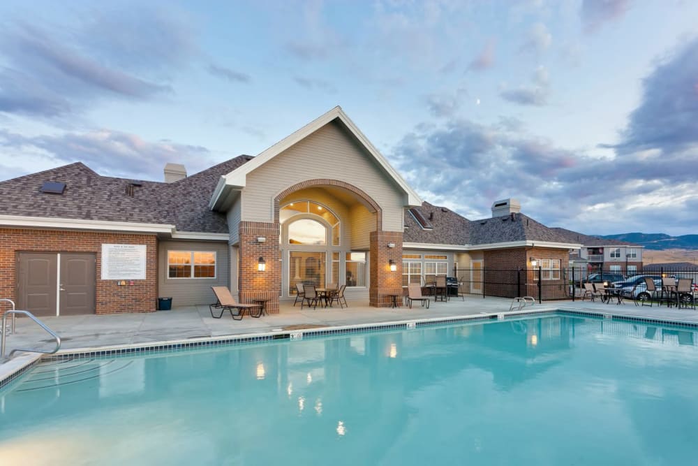 Resort-style swimming pool on a beautiful day at The Preserve at Greenway Park in Casper, Wyoming