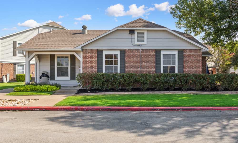 Community clubhouse at Arbors of Taylor in Taylor, Texas