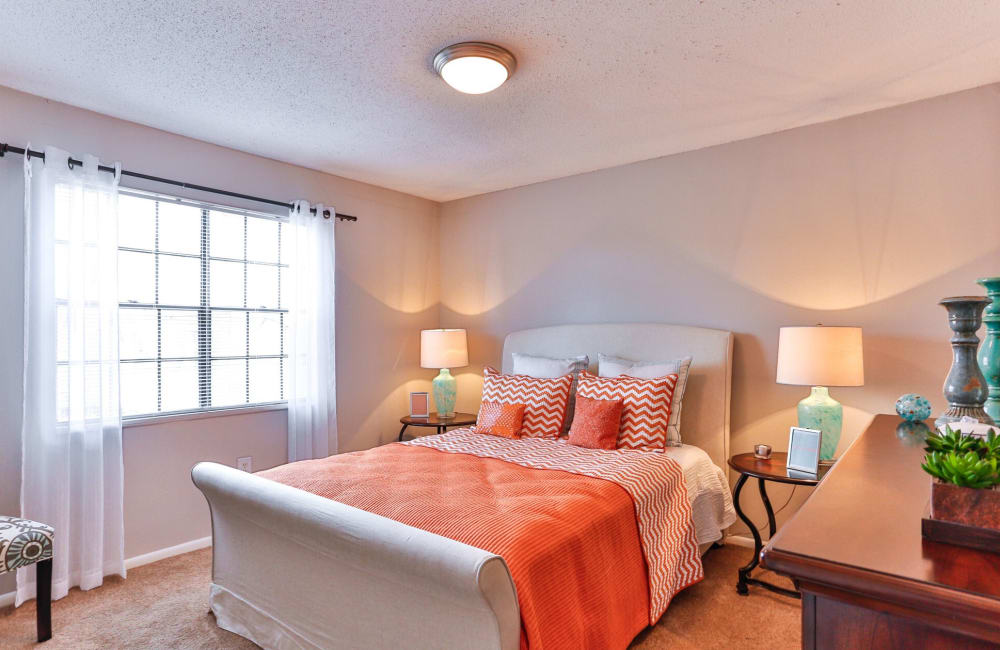 A cozy bedroom at Bella Vista in Gastonia, North Carolina