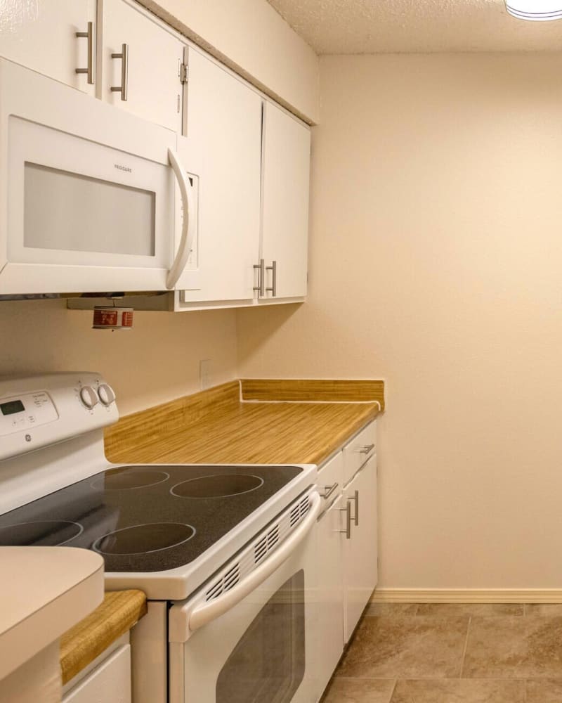 Apartments in Midwest City, OK Meadow Ridge