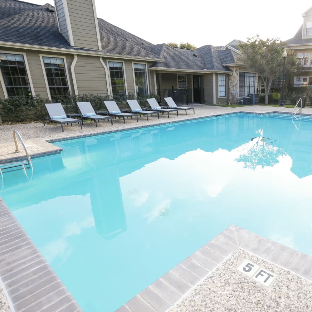 Sparkling saltwater pool at Dominion Park in San Antonio, Texas