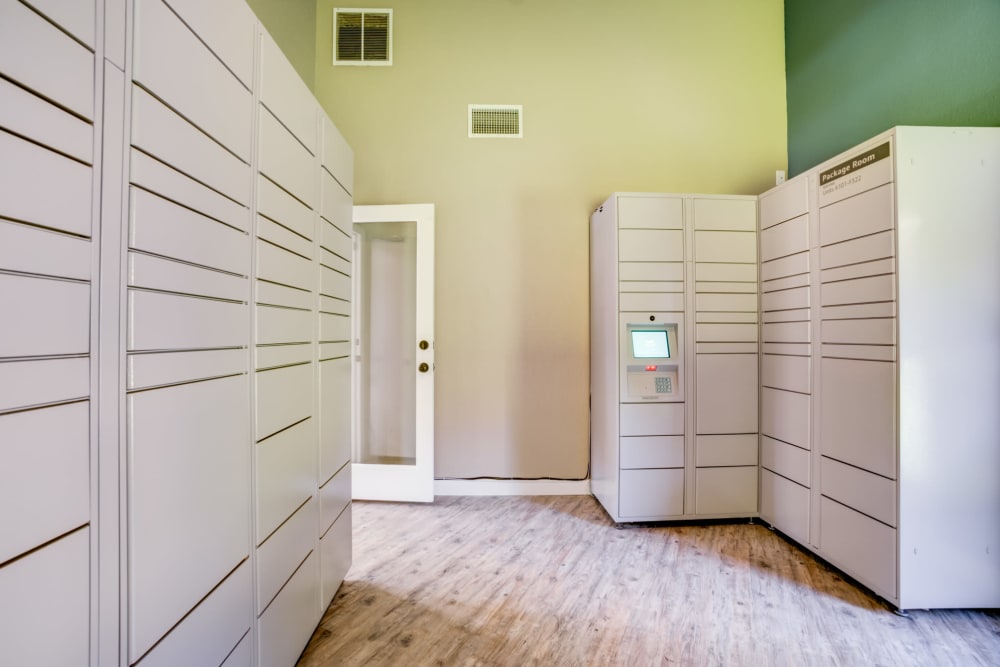 24-hour package lockers at Serramonte Ridge Apartment Homes in Daly City, California