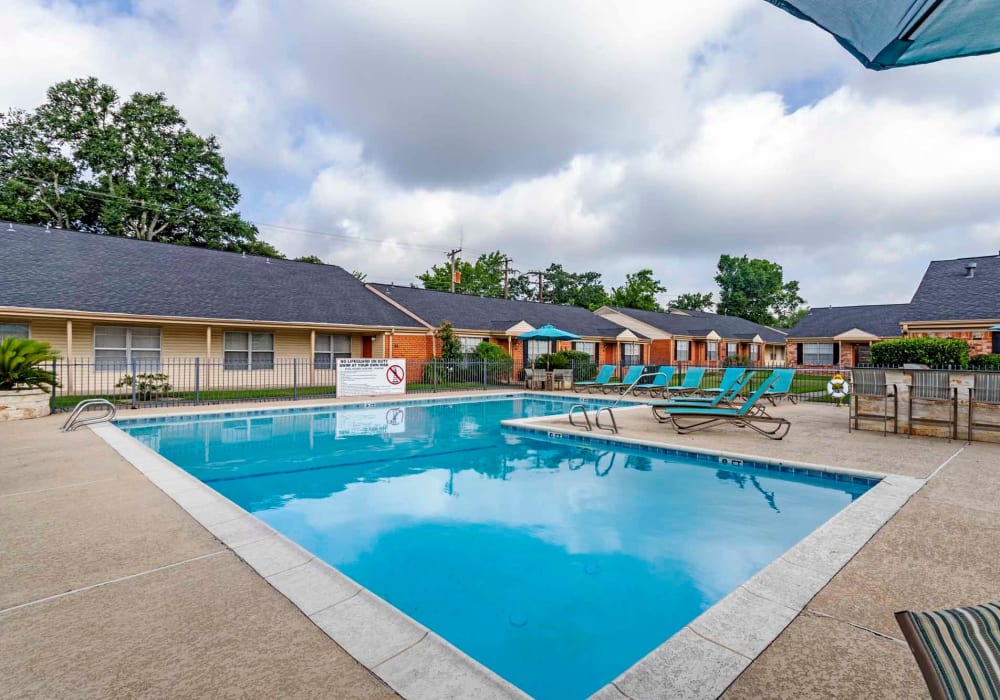 Apartments at Willow Oaks Apartments in Bryan, Texas