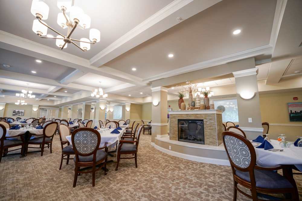 Community dining hall at Harmony at Bellevue in Nashville, Tennessee