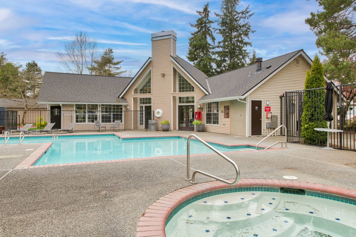 Pool and hot tub at Indigo Springs, Kent, Washington