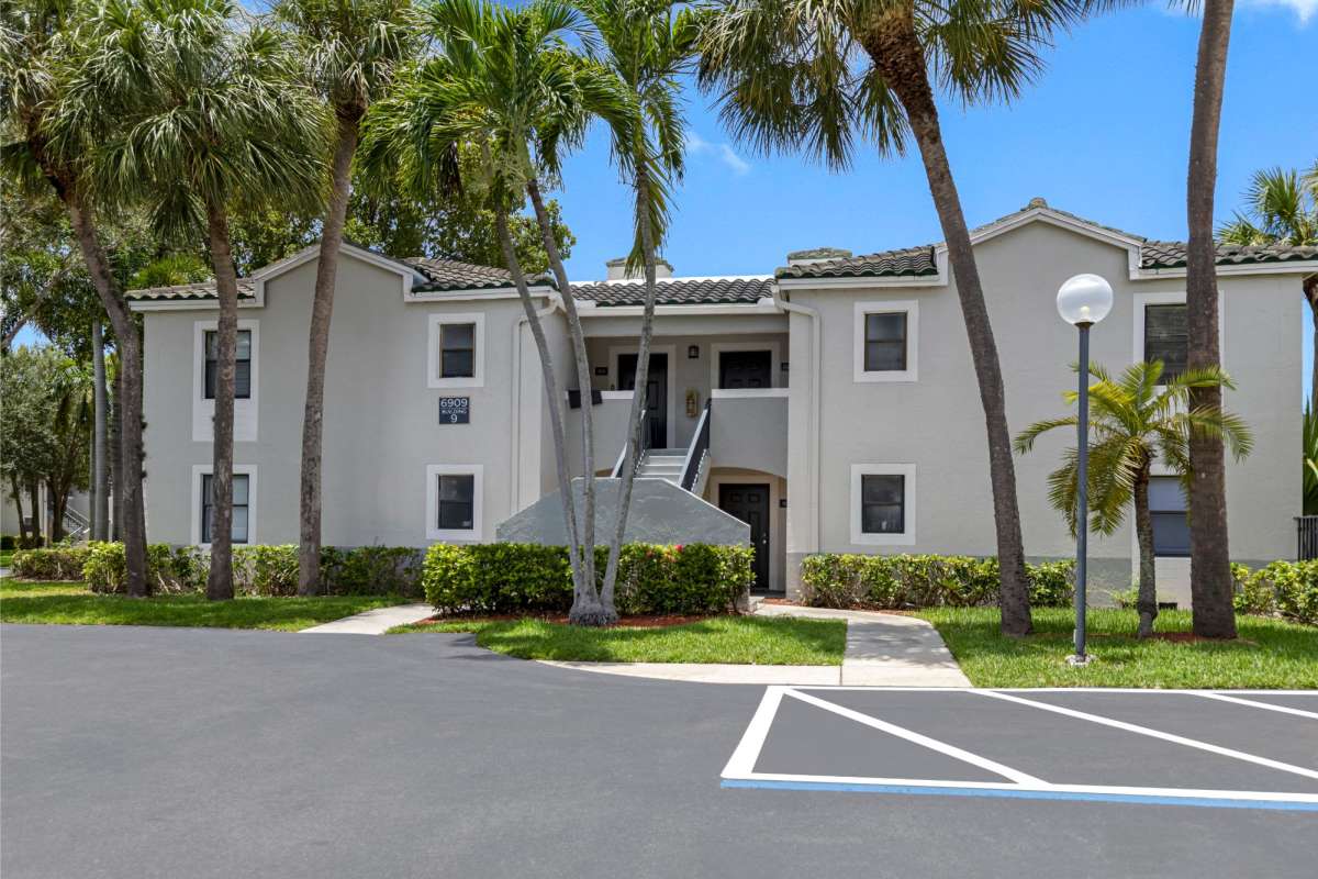 Community apartment at Stella Boca Raton Apartments, Boca Raton, Florida