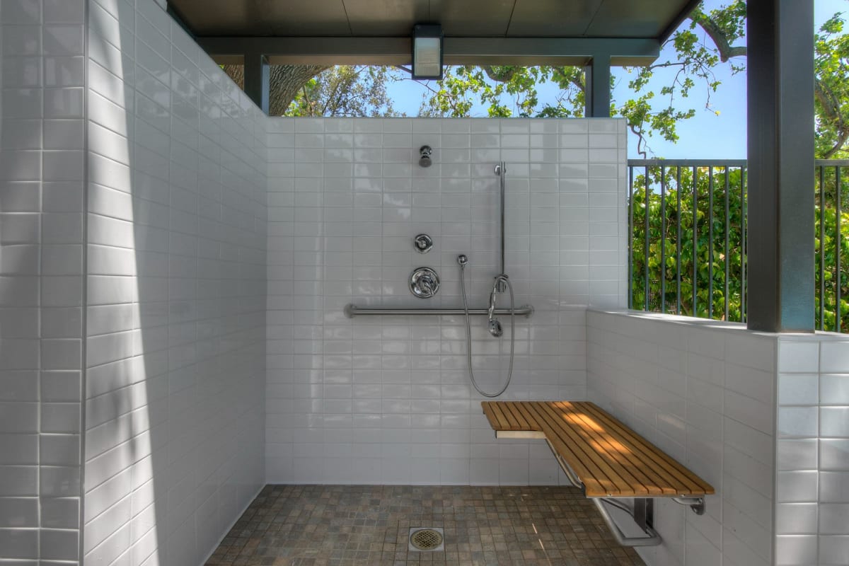 Outdoor shower near the pool at Los Robles Apartments, Thousand Oaks, California
