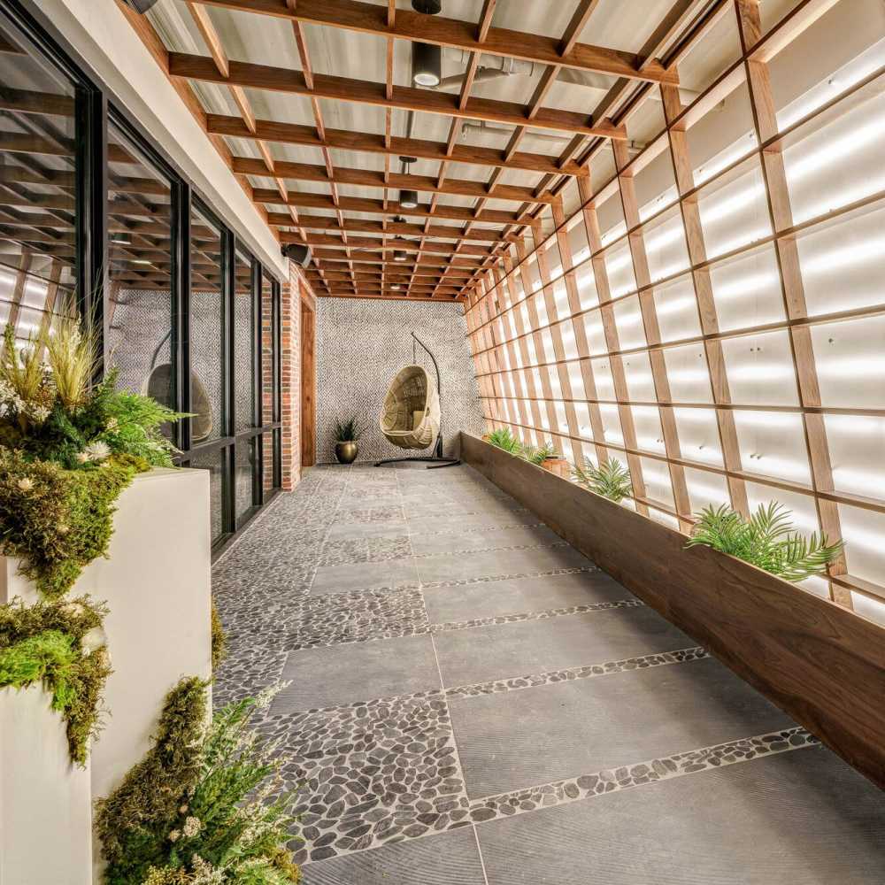 Cozy clubhouse interior at Green|House Short North in Columbus, Ohio