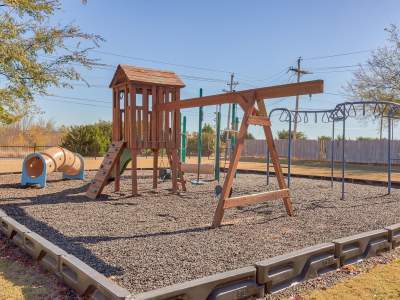 View amenities at The Gardens At Duncan Apartments in Duncan, Oklahoma