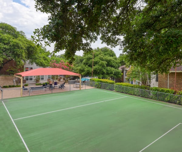 Sports court at Villas de Santa Fe in San Antonio, Texas