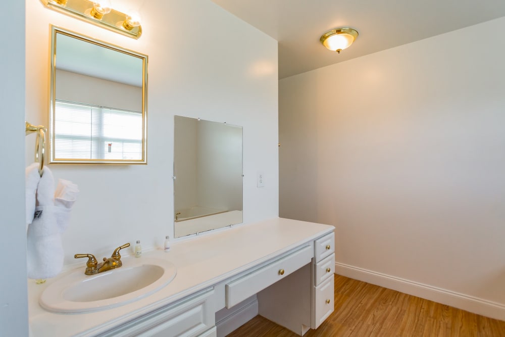 apartment entry at The Fairways Apartments and Townhomes in Thorndale, Pennsylvania