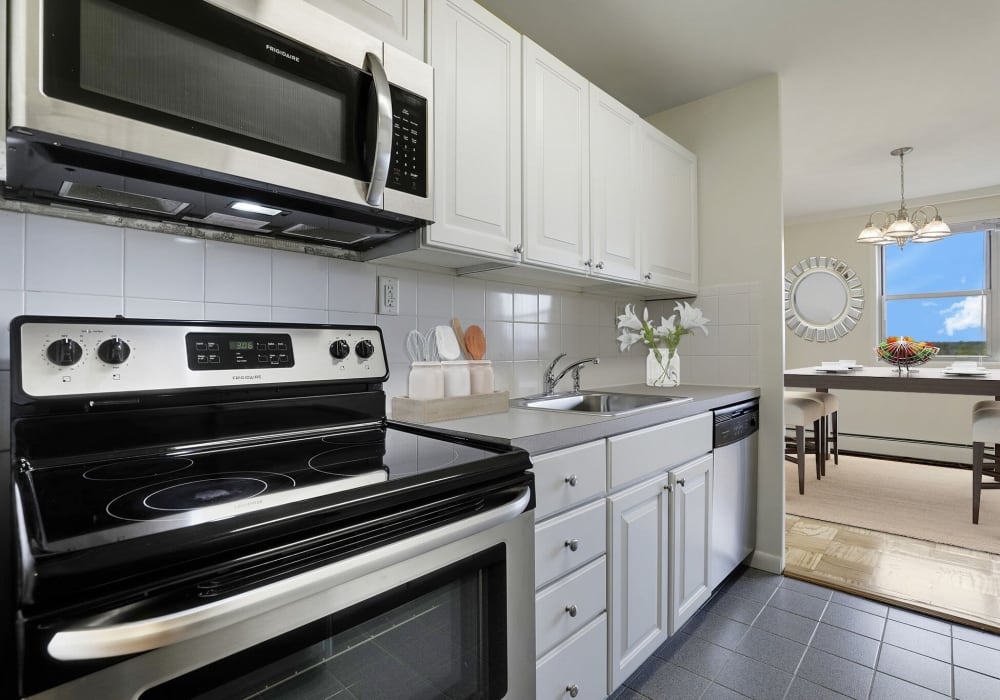 Fully-equipped kitchen at 10 Landing Lane in New Brunswick, New Jersey