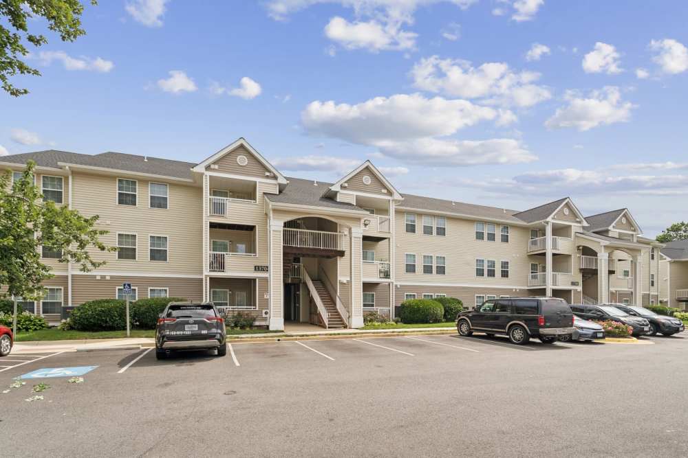 Exterior view of apartments at Dulles Center Apartments in Herndon, Virginia