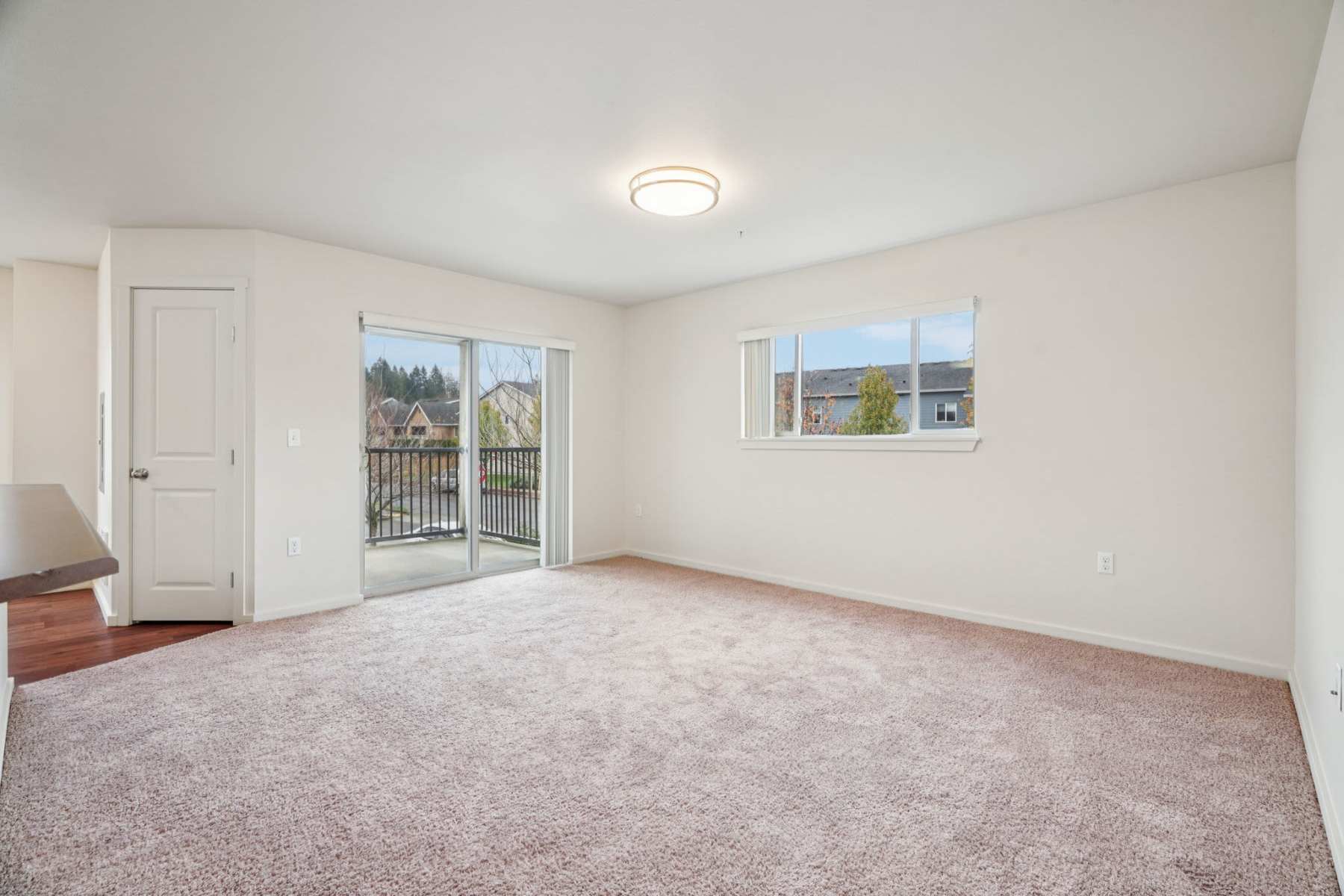 Living area at Copper Lane in Vancouver, Washington