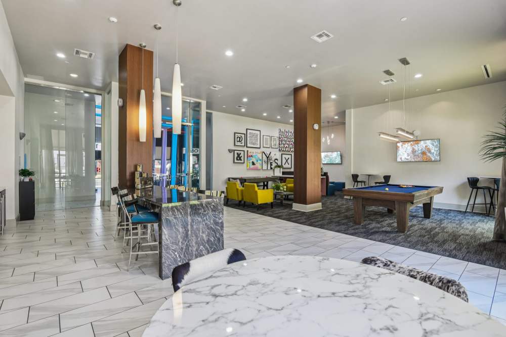 Modern Comunity Amenities at Rivera on Broadway in San Antonio, Texas