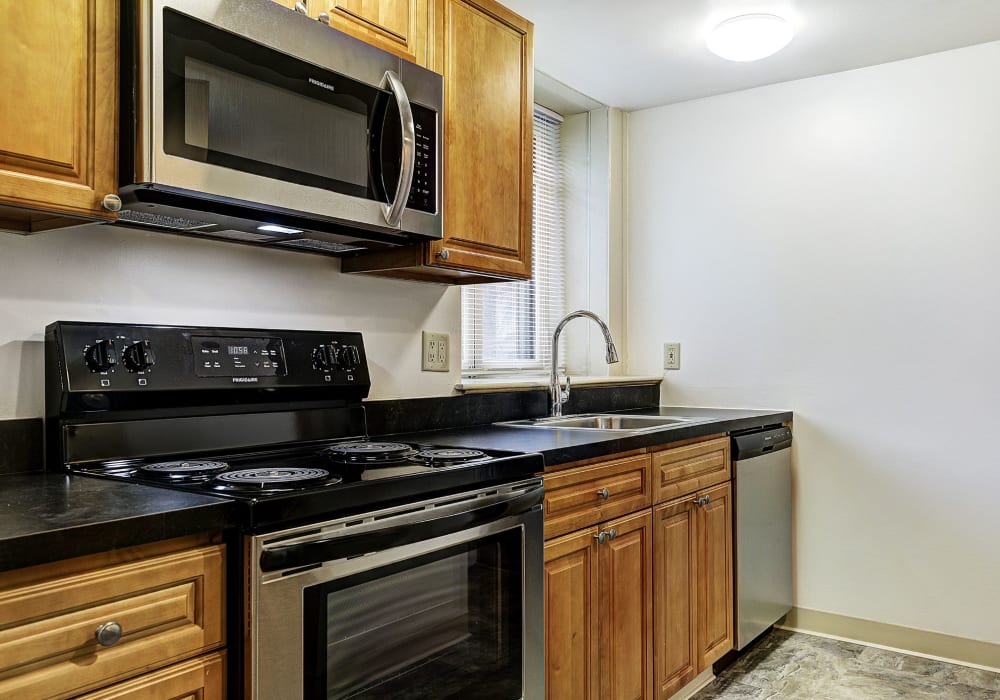 Fully-equipped kitchen at Brighton Court in Bethlehem, Pennsylvania