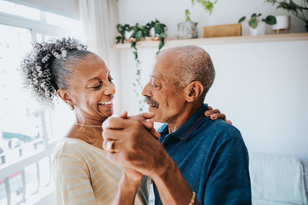 Couple dancing at Eagleview Landing in Exton, Pennsylvania