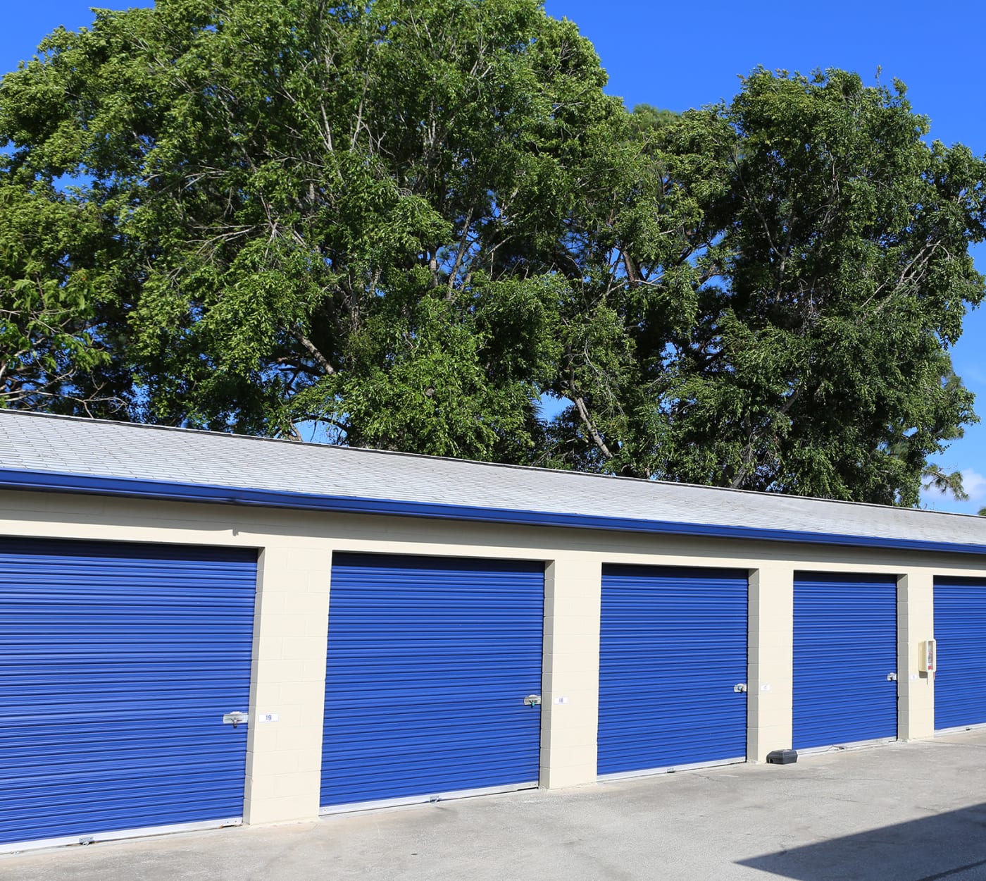 Large driveway at Midgard Self Storage in Murrells Inlet, South Carolina