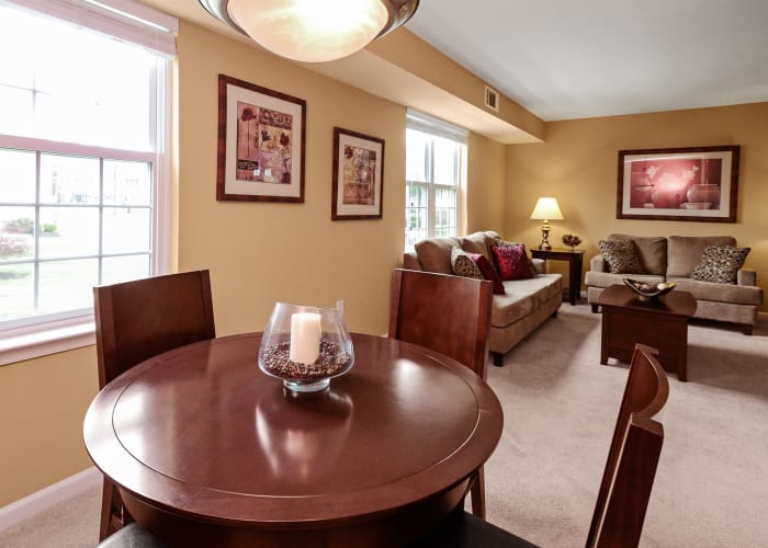 Montgomery Manor Apartments & Townhomes offers a fully equipped kitchen in Hatfield, PA