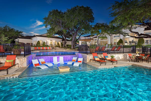 Luxury swimming pool at Villas of Vista Del Norte in San Antonio, Texas