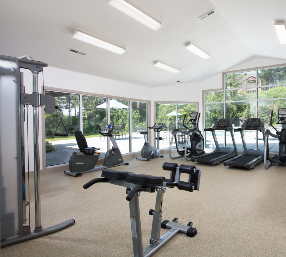 Well-equipped onsite fitness center at Timbers at Tualatin in Tualatin, Oregon