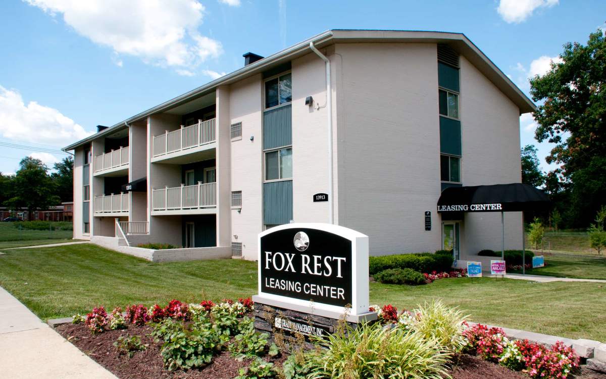 Front entrance to Fox Rest in Laurel, Maryland