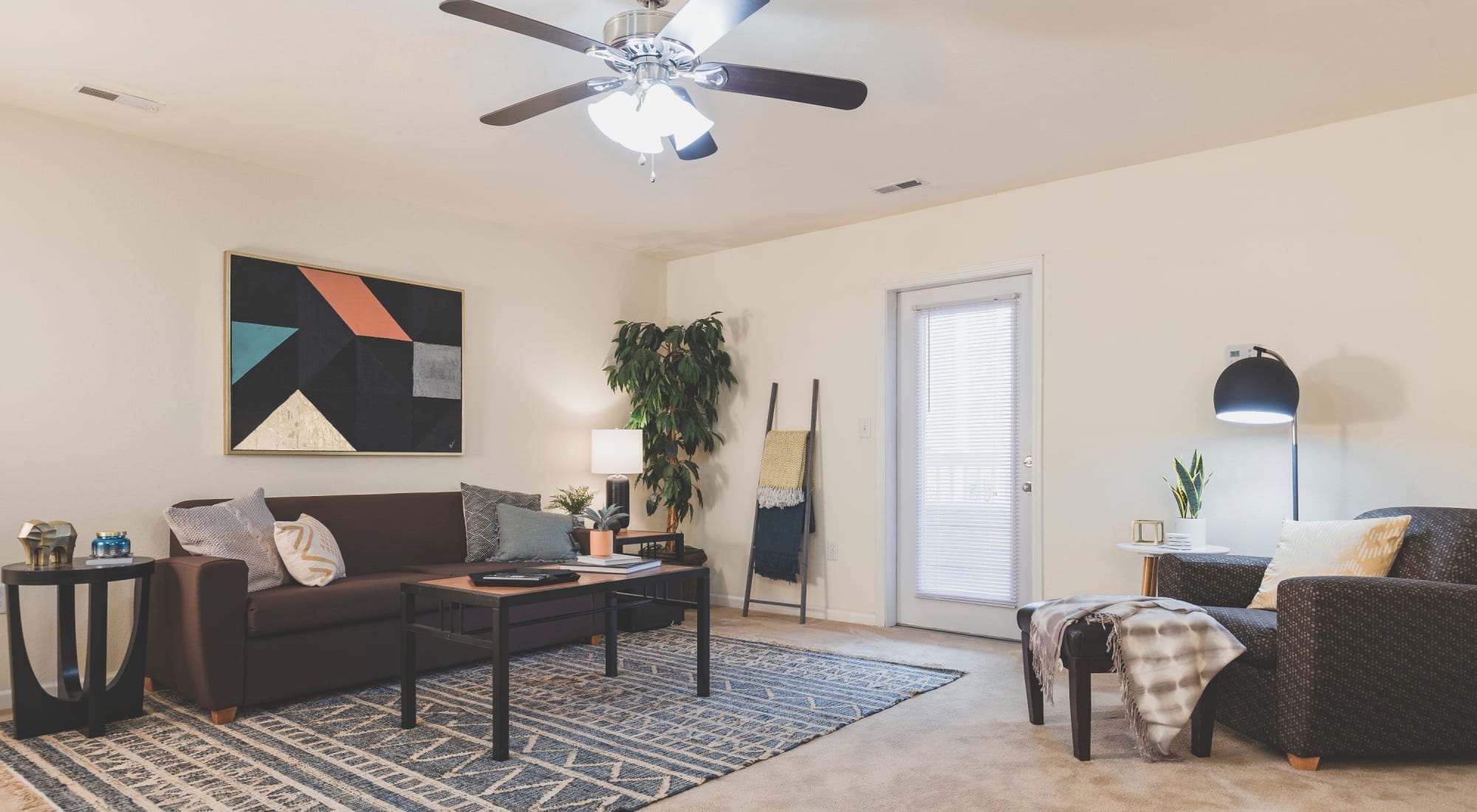 Living room at Sunchase Apartments