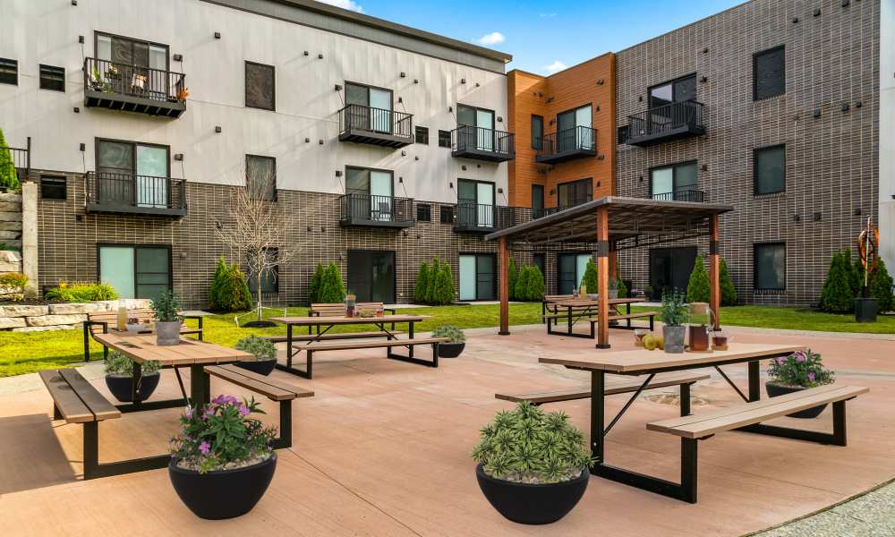 Courtyard at Trio in Rochester Hills, Michigan