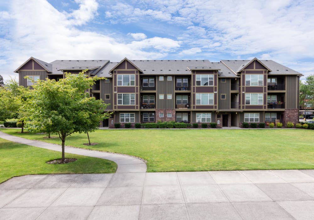 Building exterior at Avery at Orenco Station in Hillsboro, Oregon