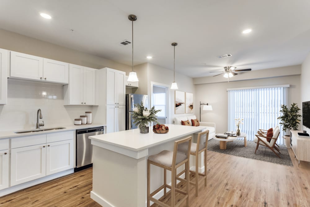 Well-furnished apartment at The Trail Lakes in Fort Worth, Texas
