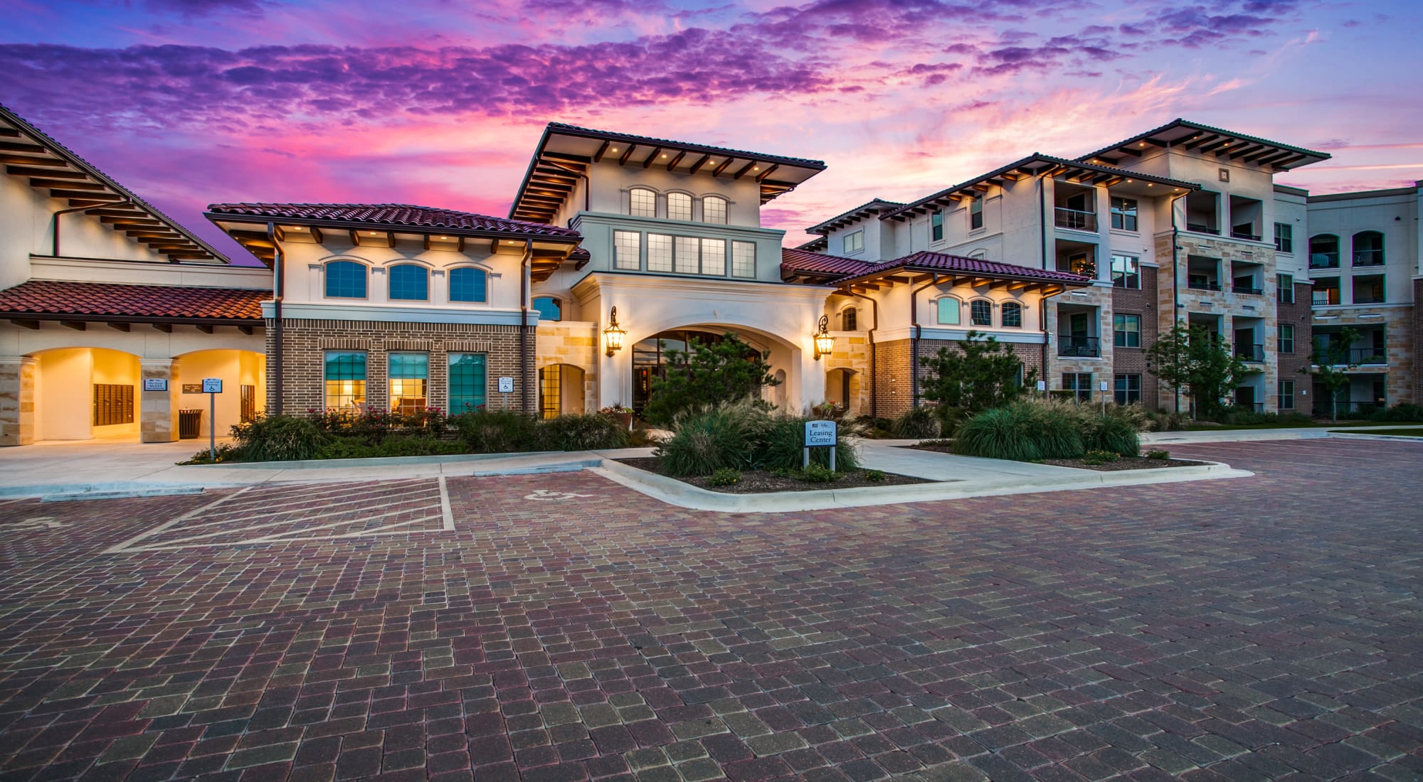 Clubhouse exterior at Villas at the Rim in San Antonio, Texas