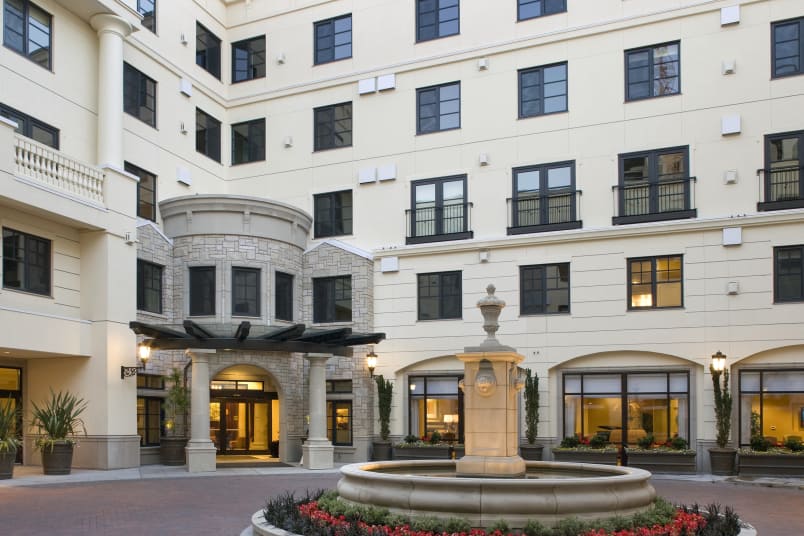 Exterior view of The Bellettini in Bellevue, Washington