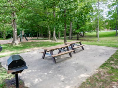 Picnic Tables at Taylor Park Apartment Homes