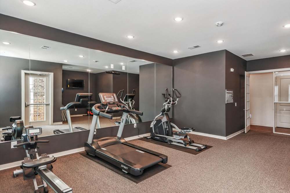 A fiitness center at Flats at Mount Zion in Stockbridge, Georgia