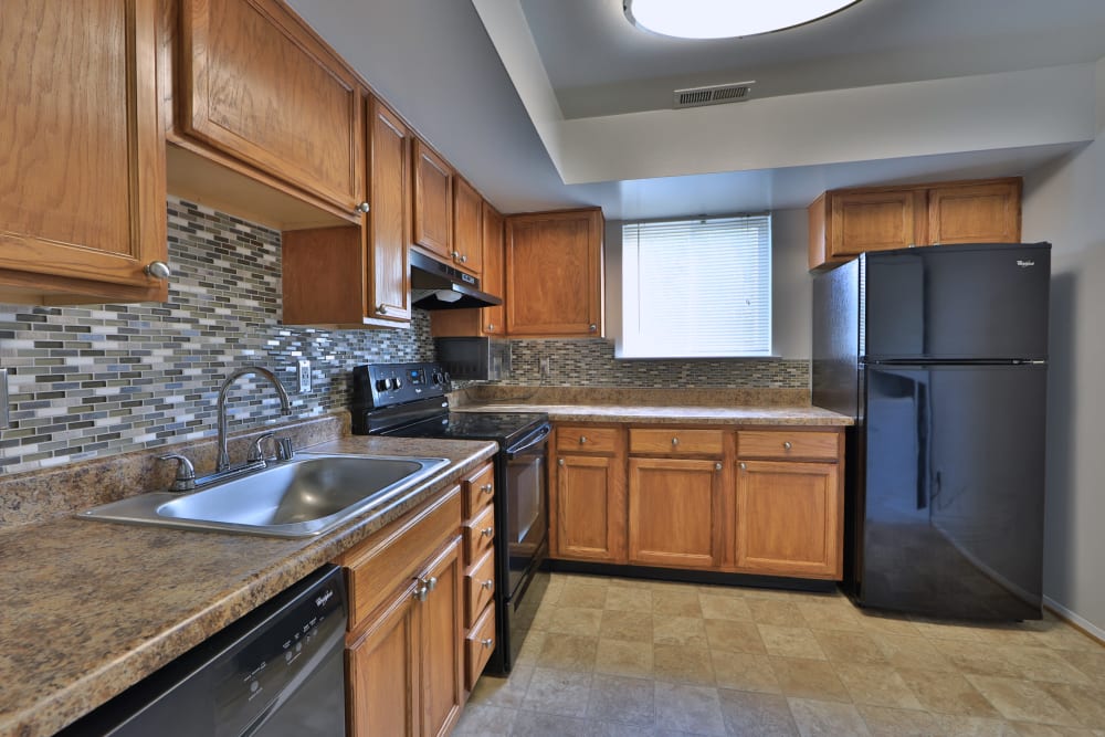 Willowood Apartment Homes offers a fully equipped kitchen in Westminster, MD