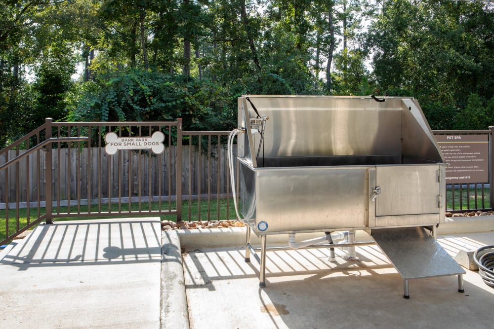 Barbecue area near the dog park at Hilltops in Conroe, Texas