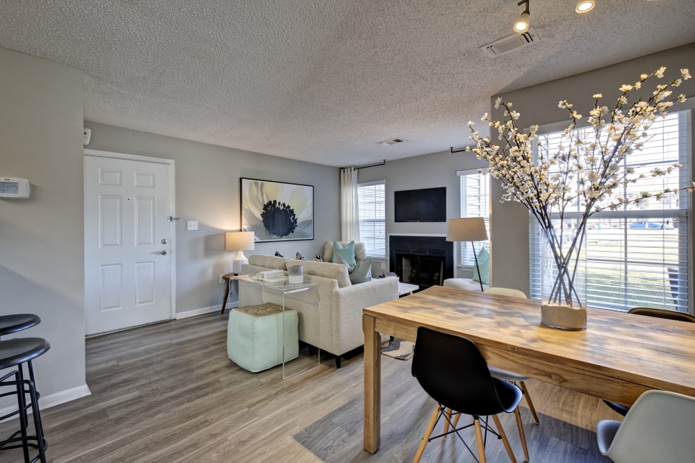 Open living area at Stewards Crossing Apartments in Lawrenceville, New Jersey