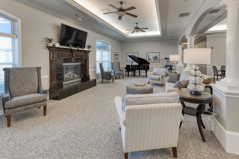 Large common area with space for activities at Addington Place of Lee's Summit in Lees Summit, Missouri