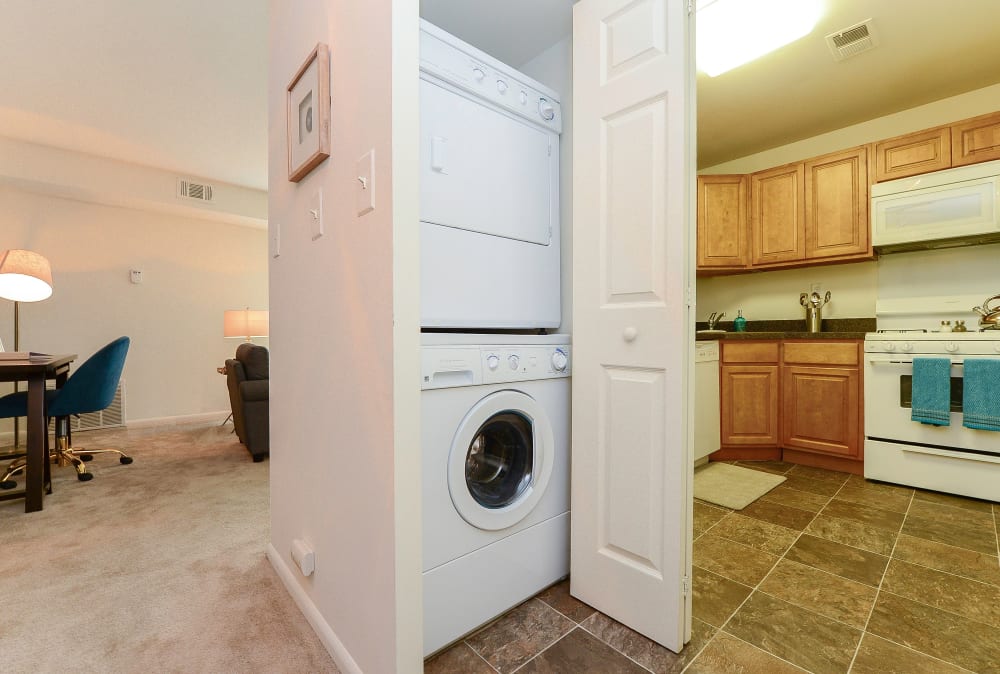 Country Village Apartment Homes in Dover, Delaware offers apartments with a washer/dryer