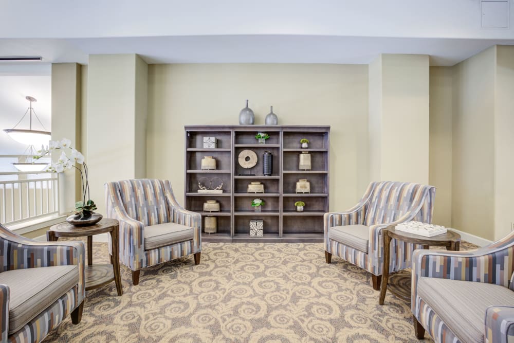 Chairs in lobby at Timber Pointe Senior Living in Springfield, Oregon