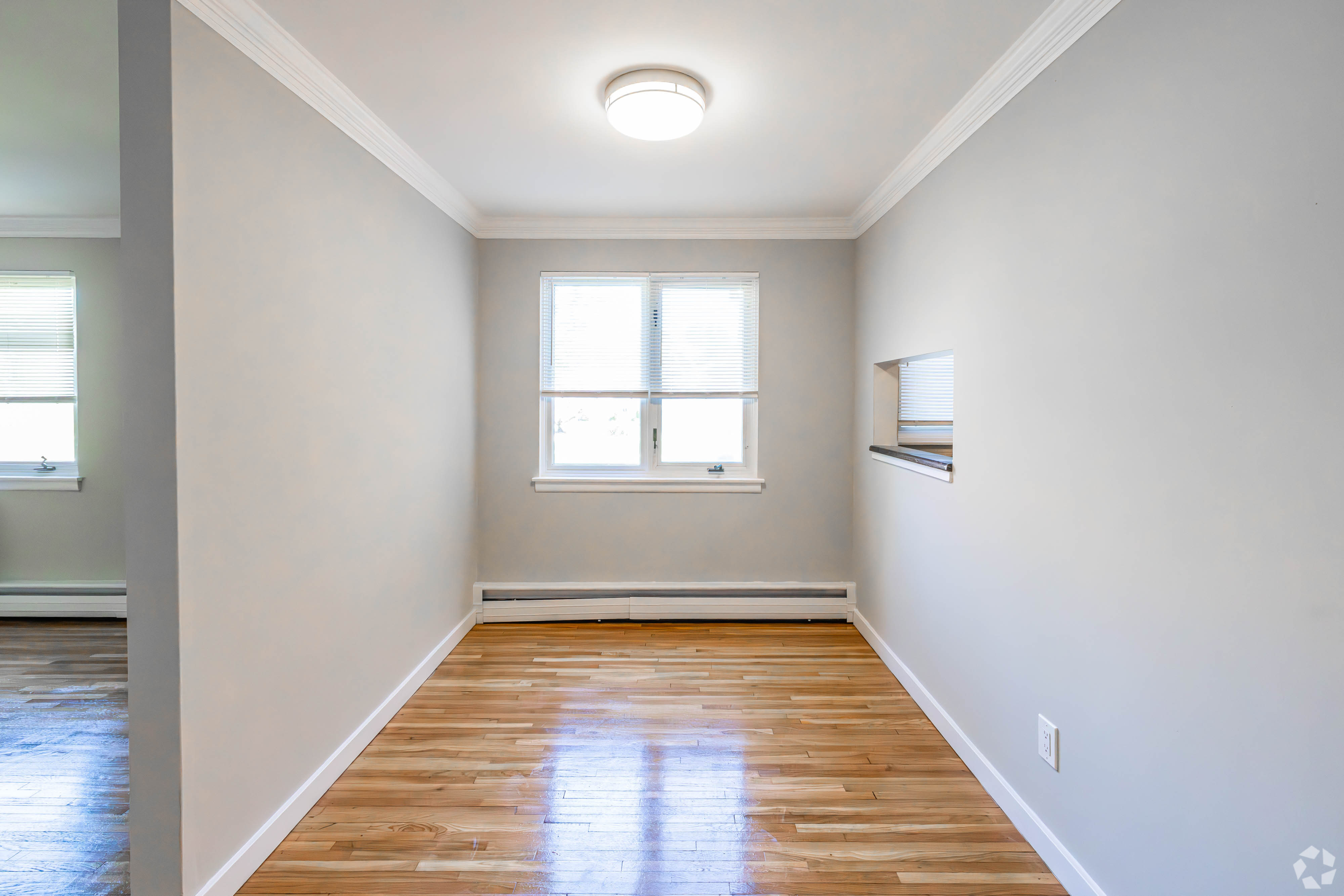 2BR, 2BA - 1295 Sq Ft (Dining Room)
