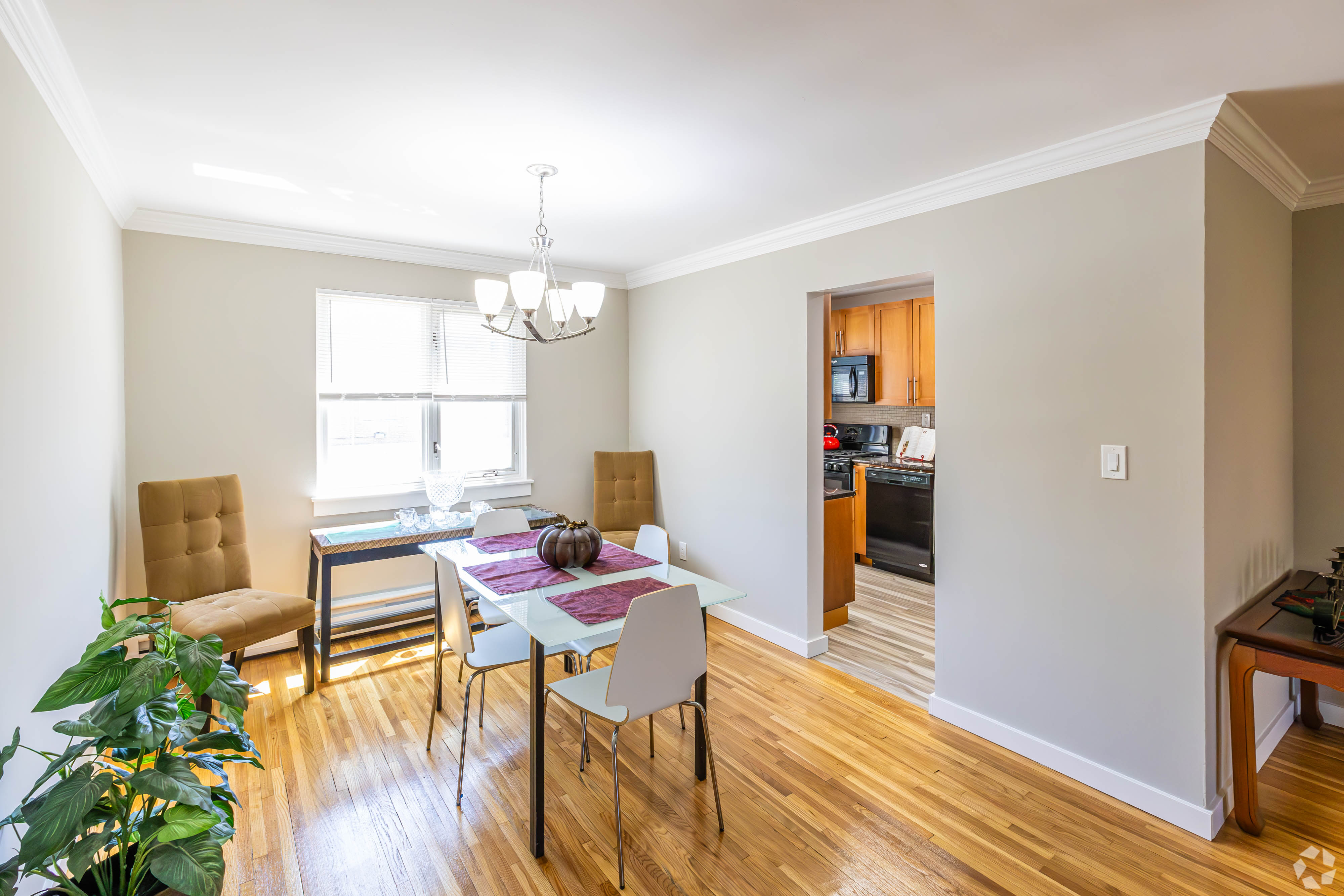 2 BR, 2.5 BA - 1955 Sq Ft (Dining Area)