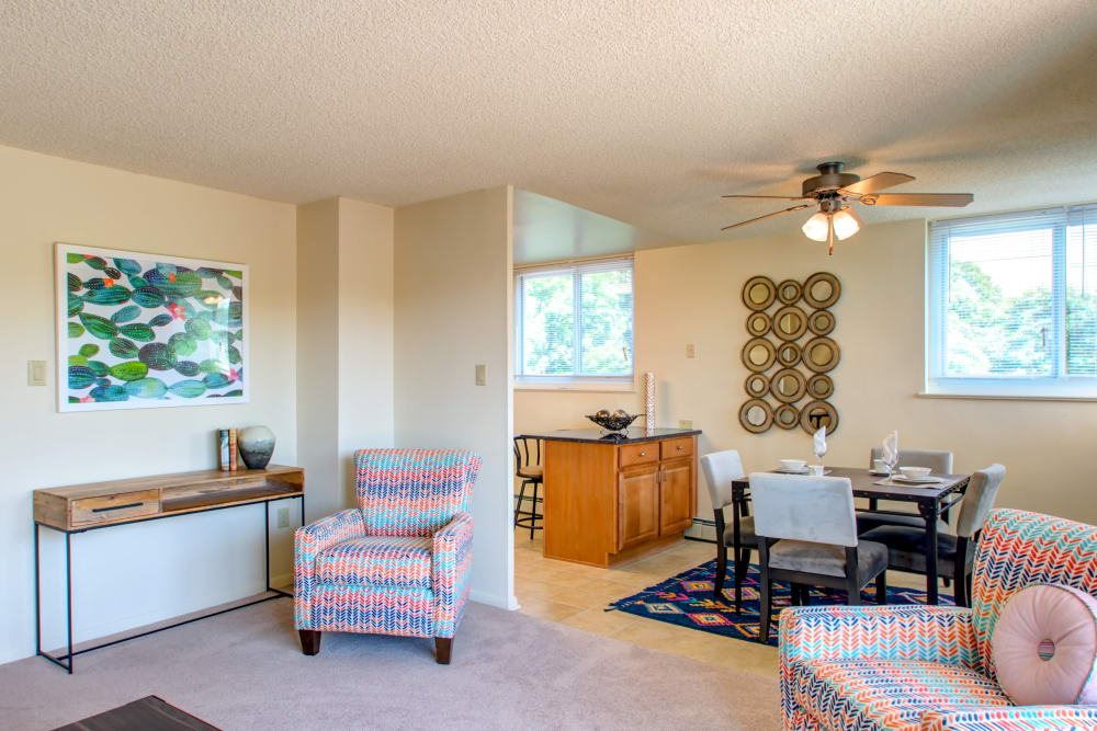 Sitting room at Haddonview Apartments in Haddon Township, New Jersey