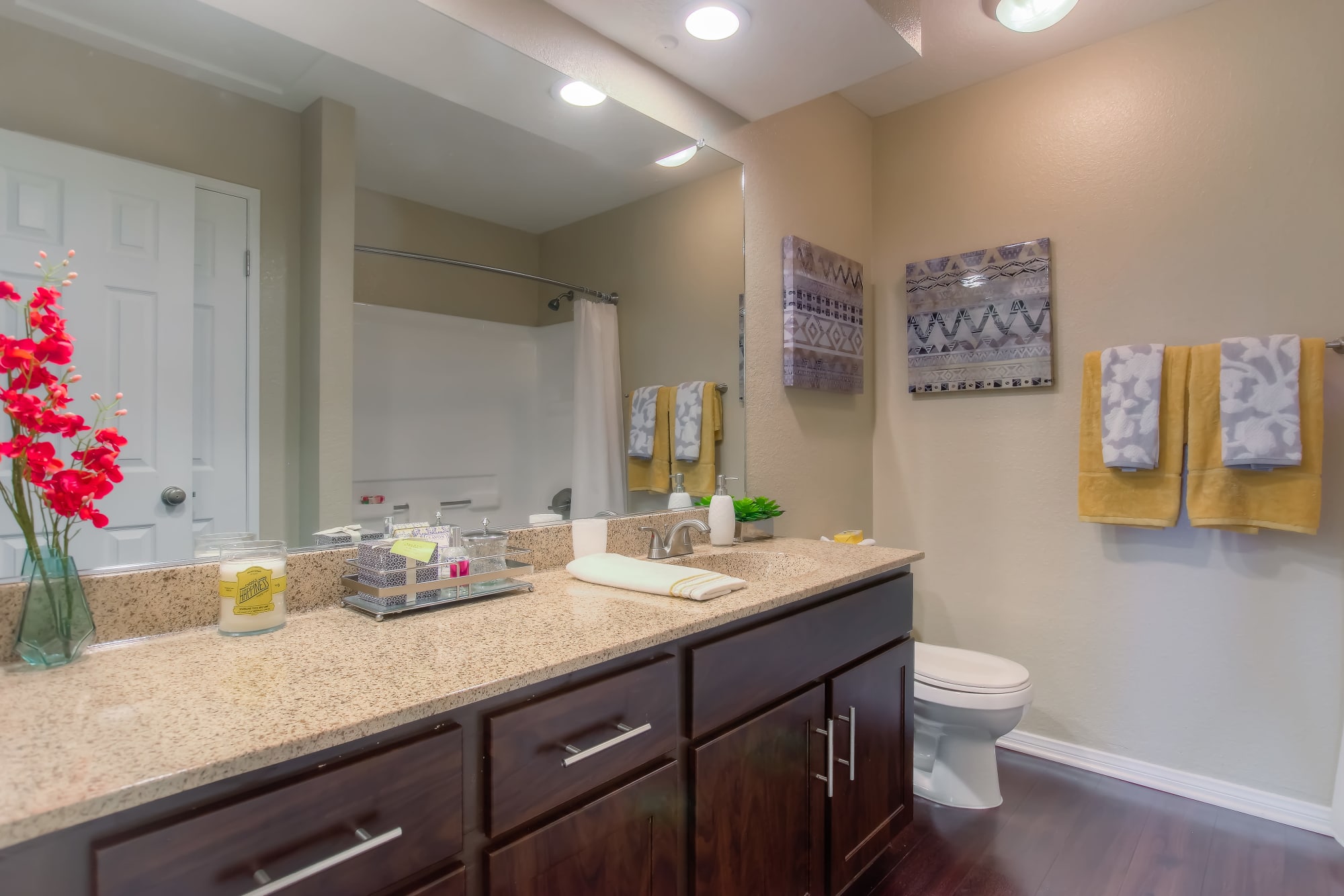 Photos of Tuscany Village Apartments in Ontario, CA