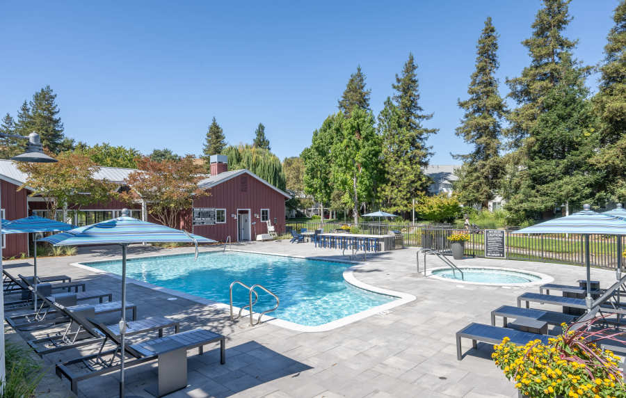 Swimming pool at Cotton Wood Apartments in Dublin, California