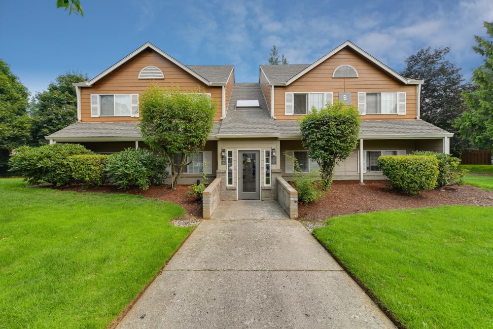 The front of Carriage House Apartments in Vancouver, Washington