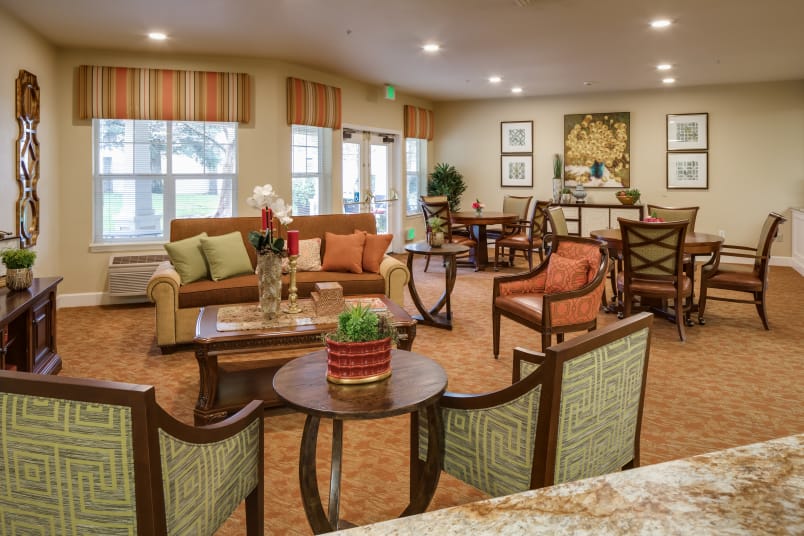 Assisted living at Dale Commons in Modesto, California